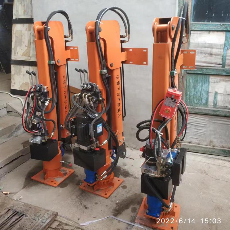 农安县重汽蓝牌随车吊 3.2吨 国六动力强 液压驱动 农用自卸起重机